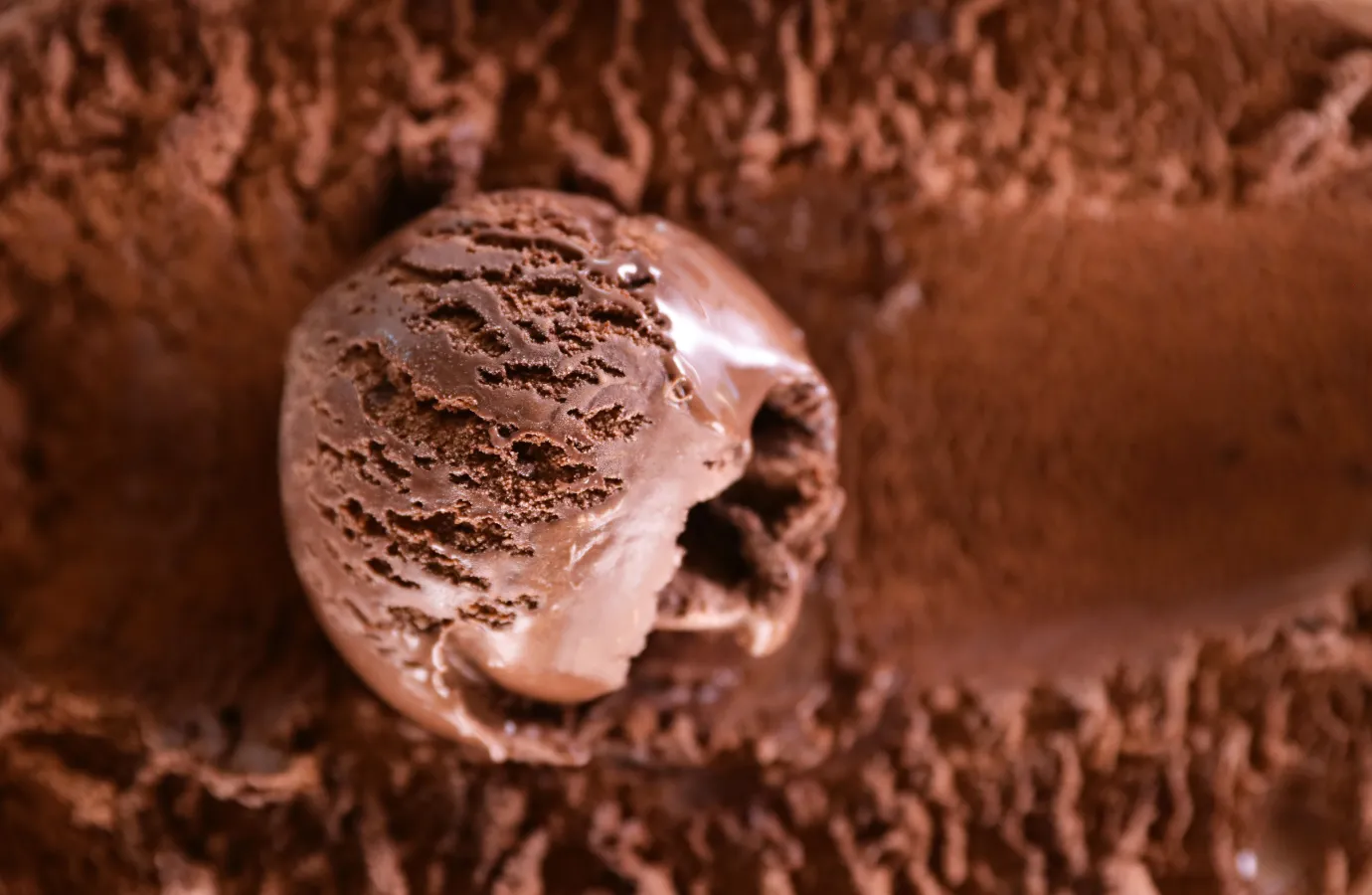 Creative Serving Ideas for Nutella Ice Cream